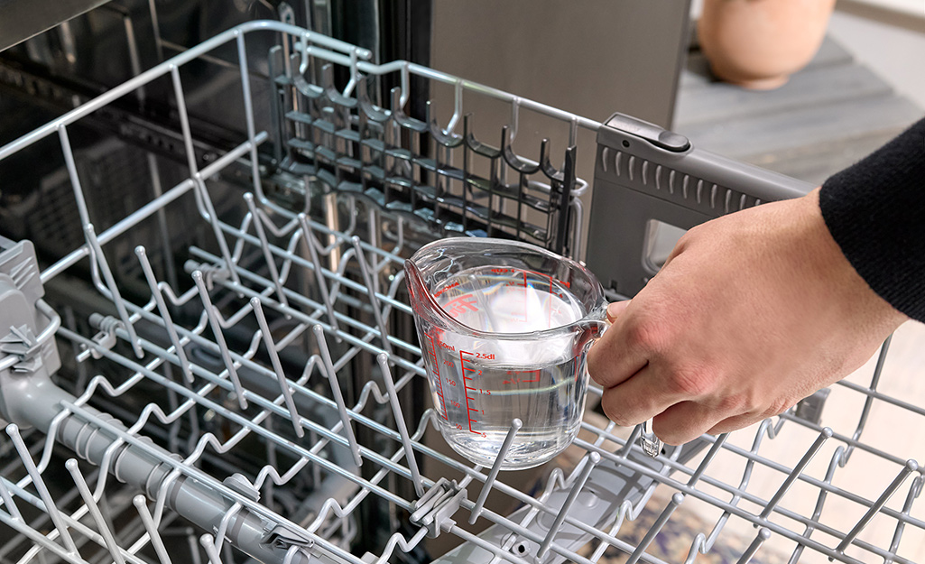 رفع بوی بد ماشین ظرفشویی بکو